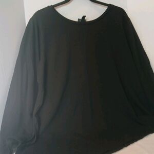 Women's Long-Sleeve Torrid Top w/scoop neckline and asymmetrical drape design